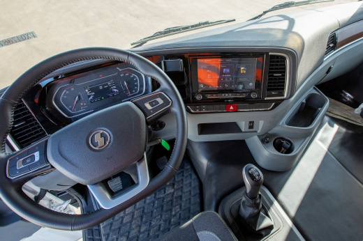 Ломовоз SHACMAN SX3258 с манипулятором ВМ10-74М